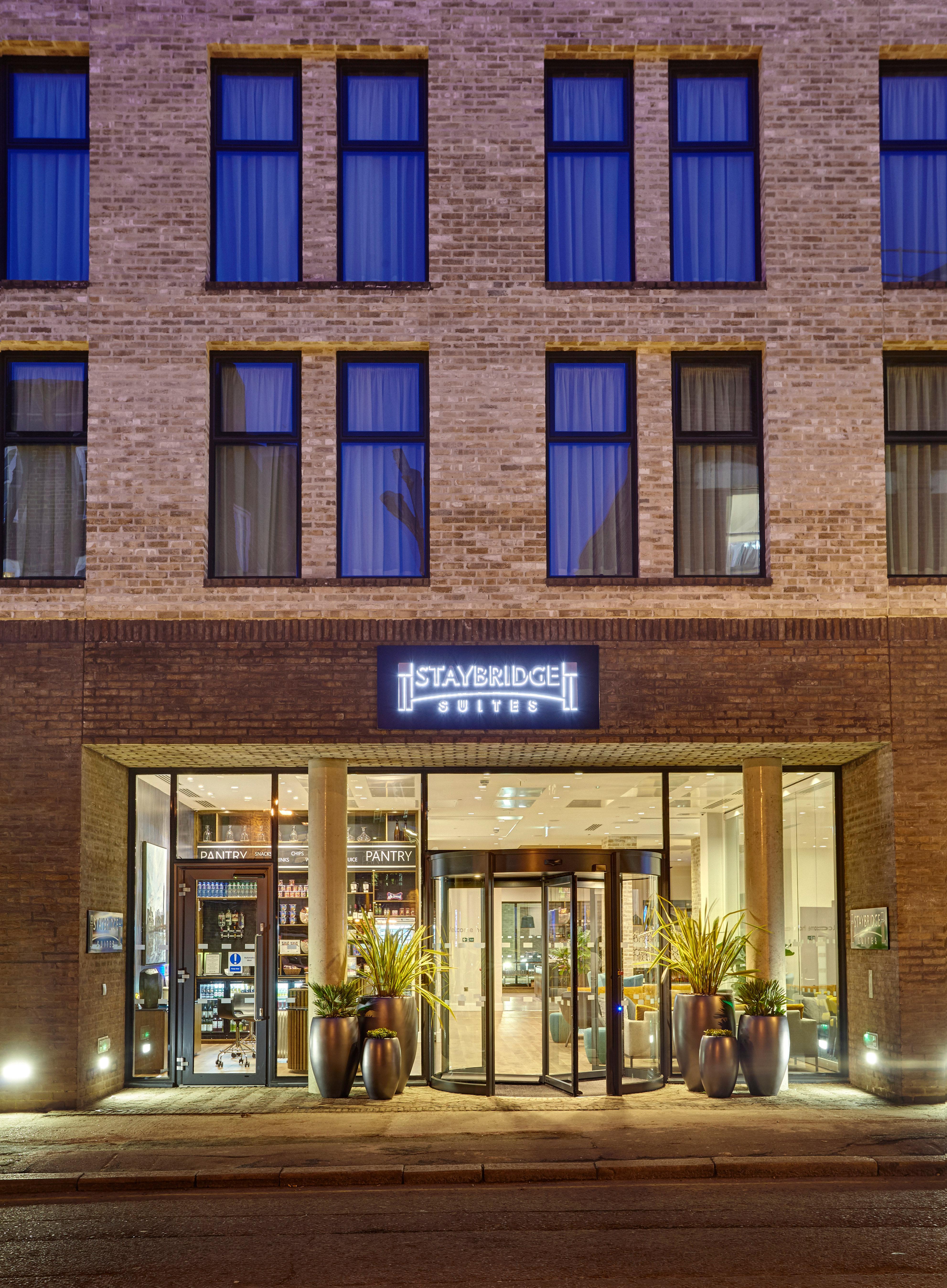 Staybridge Suites London-Vauxhall Extérieur photo